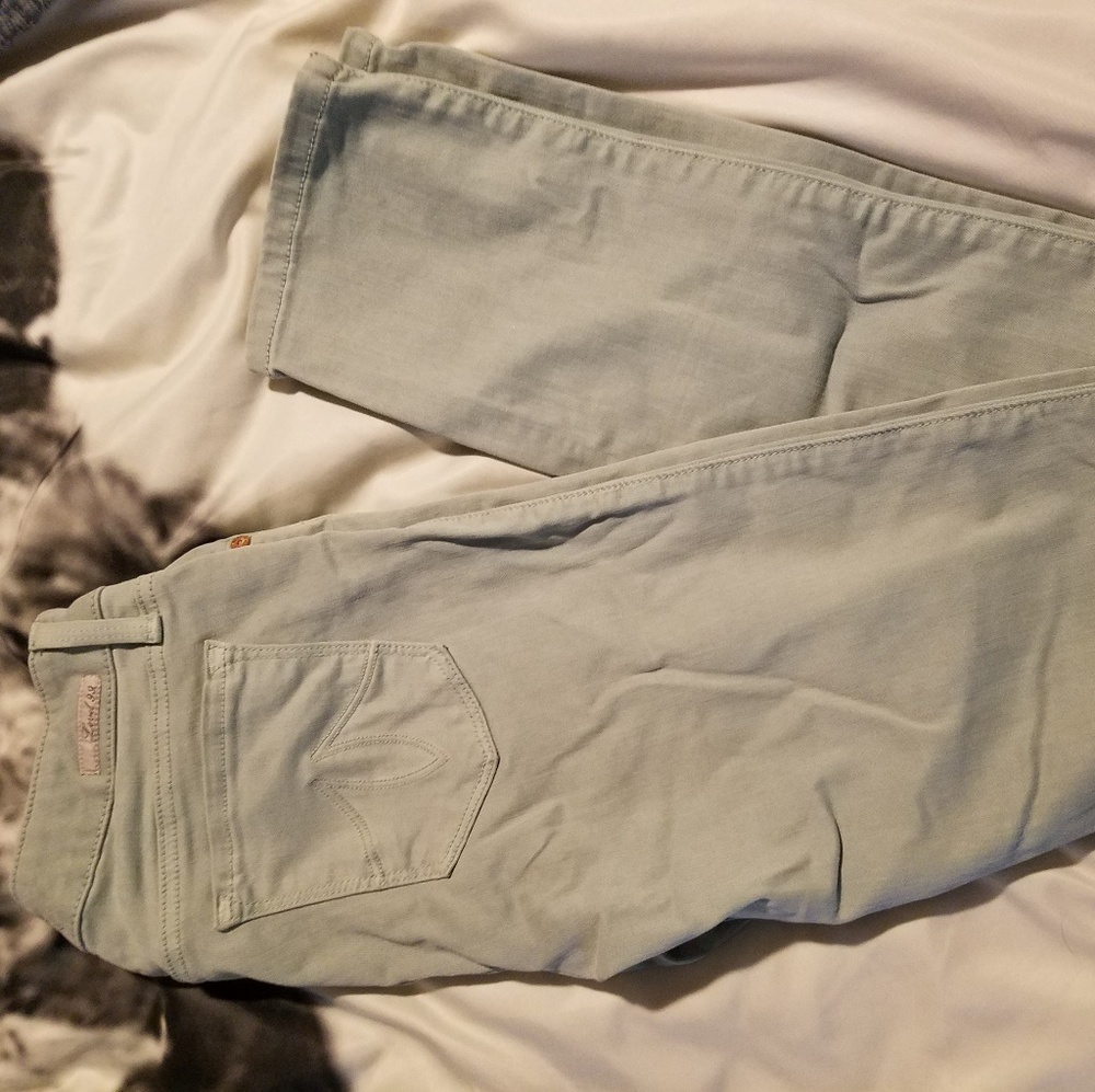 skinny jeans